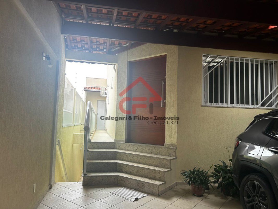 Sobrado Em Fino Acabamento